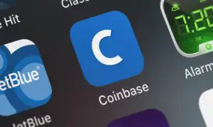 Coinbase a acordat acțiuni în valoare de 56 de milioane de dolari către sute de angajați înaintea listării sale publice