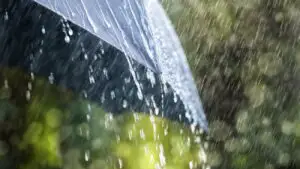 Cum va fi vremea în minivacanța de Paște și 1 Mai. Meteorologii nu dau vești bune
