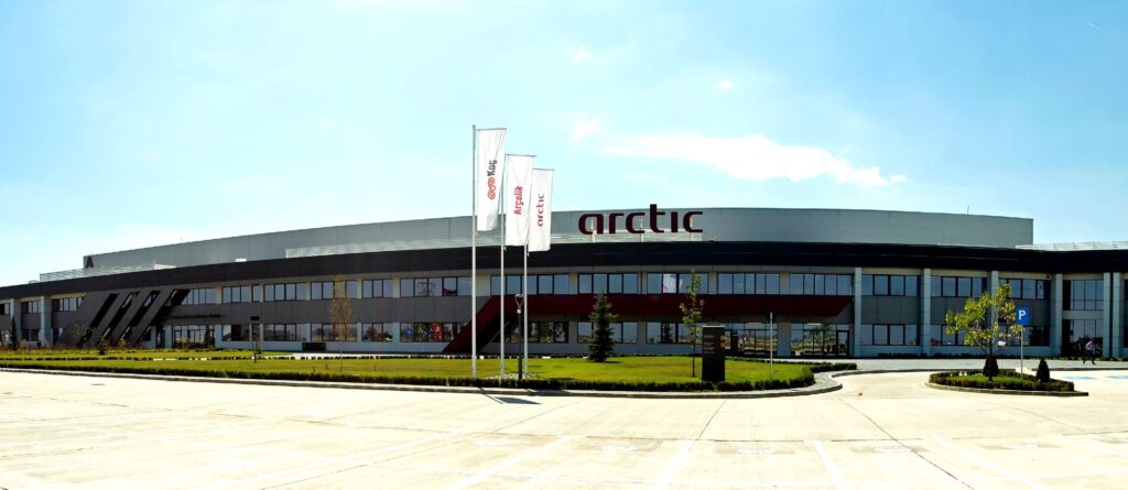 Fabrica Arctic de la Ulmi, prima unitate Industry 4.0 din România, atinge borna de 1 milion de maşini de spălat rufe