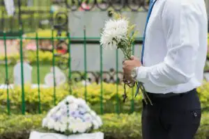 Cum se obține ajutorul de înmormântare
