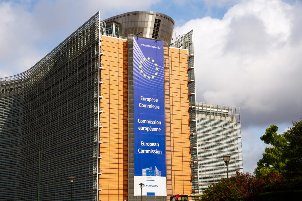 Comisia Europeană alocă 2,5 milioane de euro pentru proiecte în domeniul portării datelor
