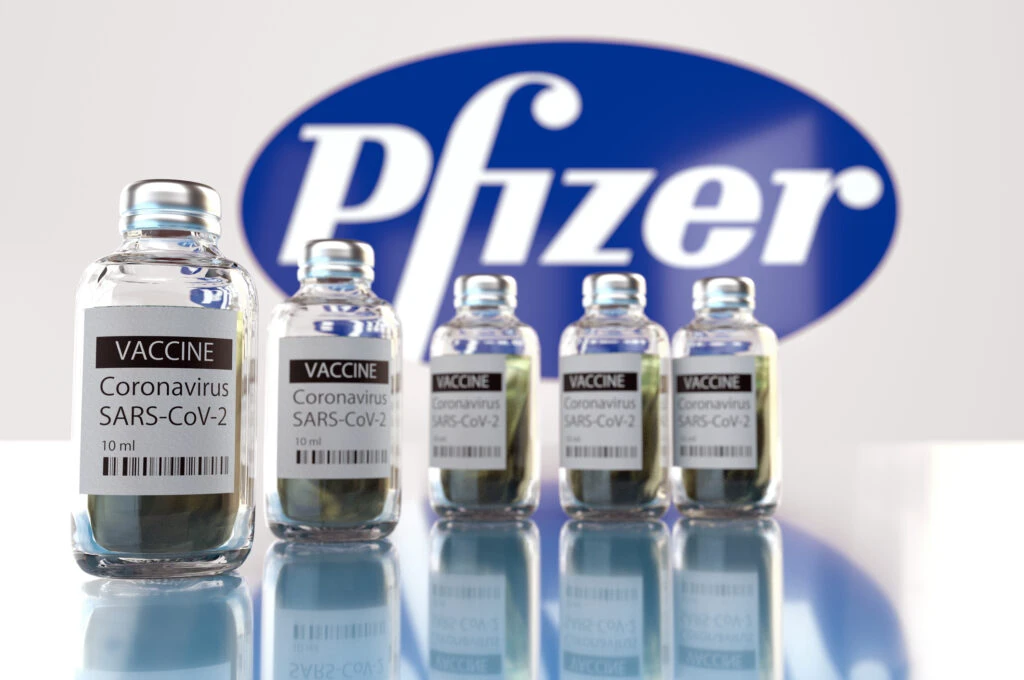 Adevărul despre vaccinul Pfizer! Mai este nevoie de doza trei? Dr. Fauci indică marea greşeală