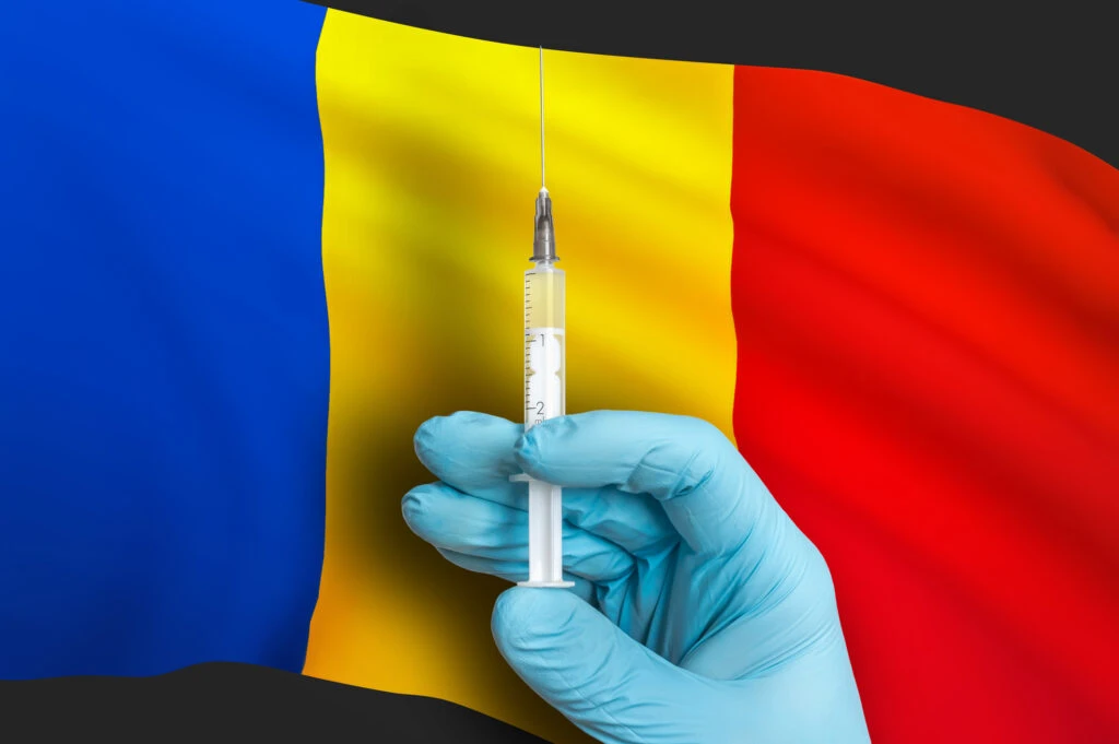 Ultimele date INSP în România: Câți români au făcut COVID, chiar dacă erau vaccinați cu ambele doze. Câți au murit dintre aceștia
