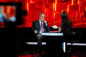 Cornel Dinu este noul invitat al lui Denise Rifai: “Ați fost dependent de alcool?”