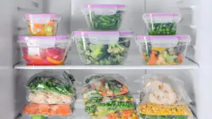 Răsturnare de situație privind alimentele congelate. Un studiu românesc arată că își păstrează calitățile conservate corect