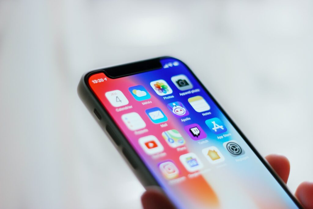 Apple vrea să scaneze conținutul iPhone-urilor din SUA! Ce informații caută
