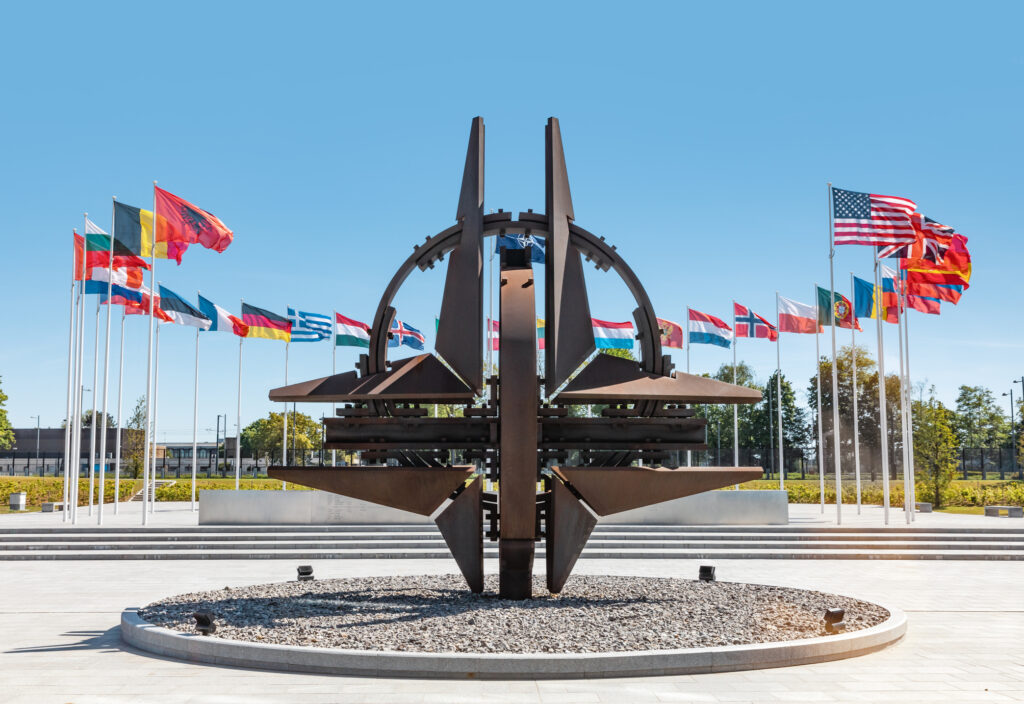NATO face un pas înapoi faţă de Afganistan! Miniştrii de Externe ai Alianţei anunţă suspendarea sprijinului