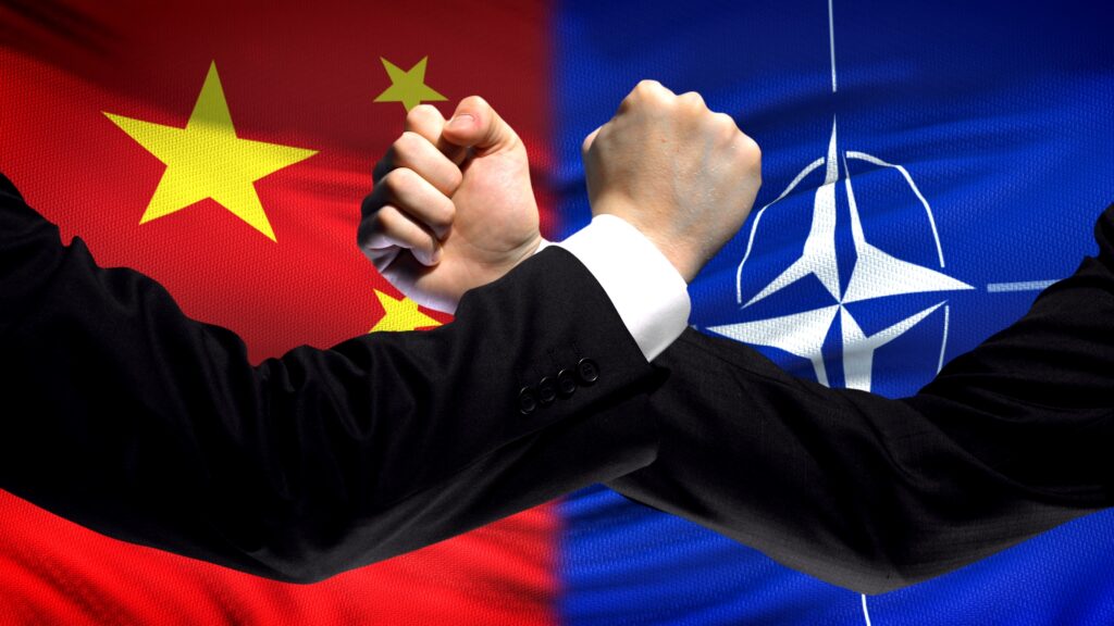 China, critici dure la adresa NATO: Exagerează amenințarea pentru a alimenta disputa geopolitică