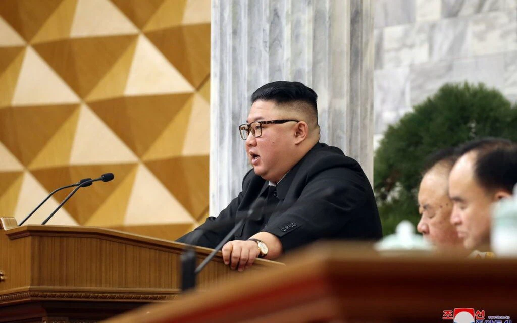 Kim Jong Un spune că Phenianul ar putea folosi „preventiv” arma nucleară