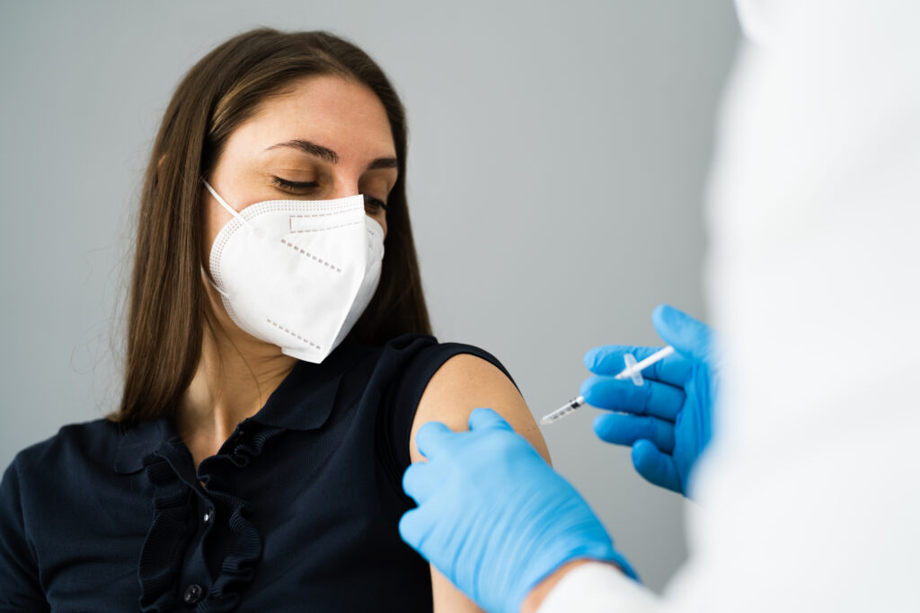 Veste șoc pentru toți cei vaccinați cu ambele doze: „Este dovedit!” Anunțul făcut de un celebru medic din România