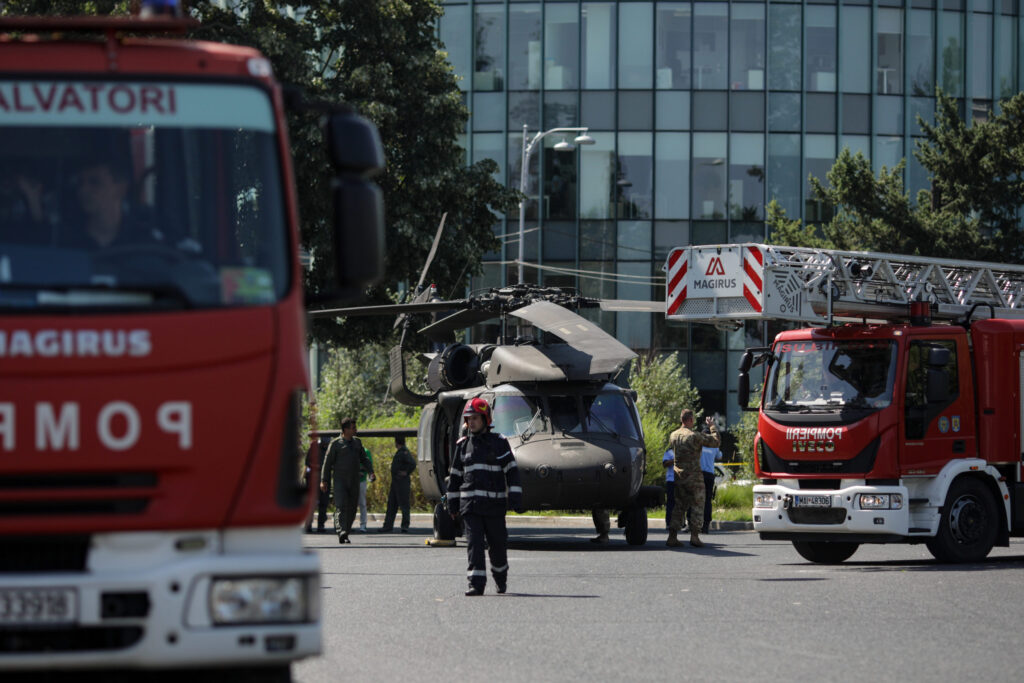 Elicopter Black Hawk la un pas de prăbușire în Bucureşti. Prima reacţie a Ambasadei SUA și a MApN după aterizarea forțată de pe Bulevardul Aviatorilor (VIDEO)