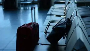 Mare atenție unde vă lăsați bagajele. Valiza unui român, aruncată în aer de poliția germană