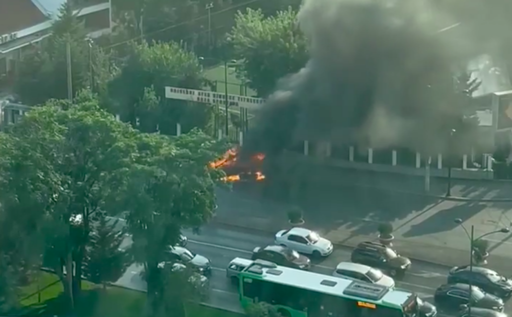 Breaking News! O mașină a explodat în centrul Capitalei (VIDEO)