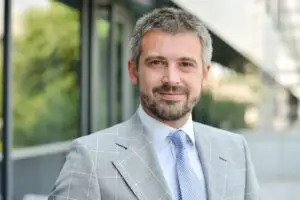 Studiu: Directorii financiari din sănătate, preocupați de incertitudinea financiară