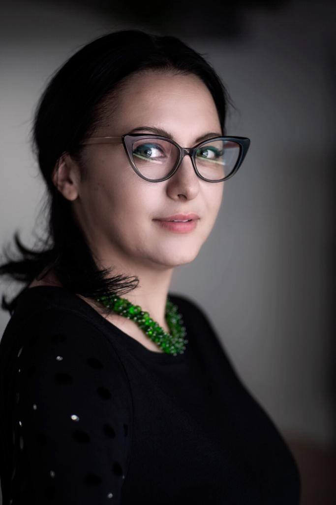 Simona Cârstoiu, Director HR Bog'Art