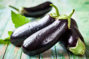 Atenţie când găteşti vinete! Pot fi toxice pentru organism. Secretul pe care puţini îl ştiu