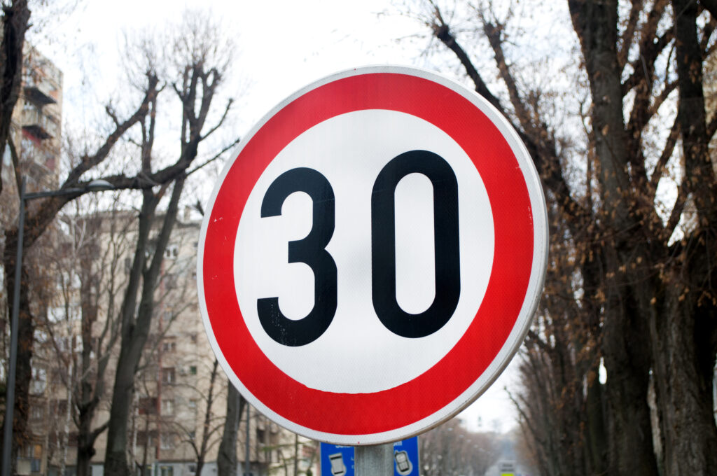 Limită de viteză de 30 km/h. În ce mare oraș a fost impusă restricţia