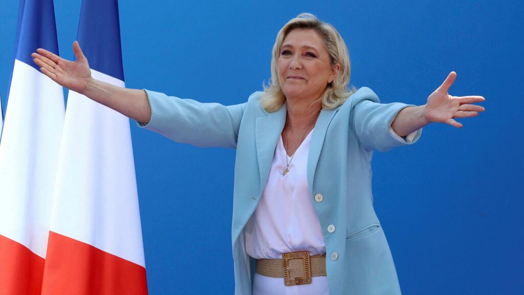 Marine Le Pen va demonta turbinele eoliene din Franța. Ce plan are dacă va câștiga alegerile