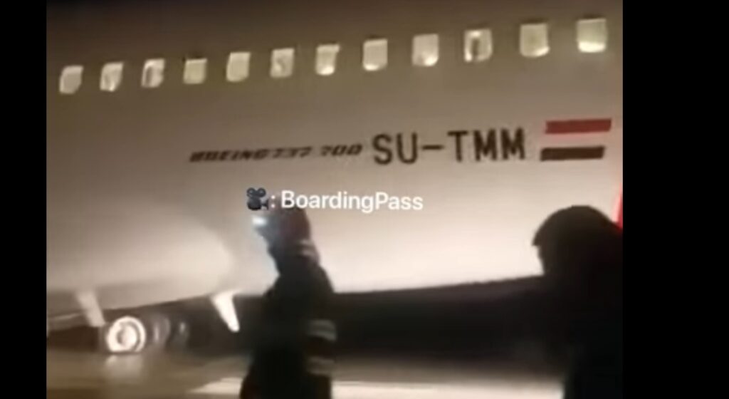 Alertă în România! Un avion a luat foc pe aeroportul din Cluj. Pompierii au intervenit de urgență VIDEO