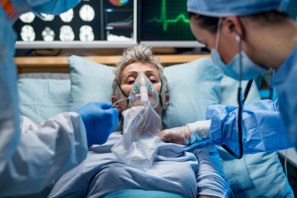 Medicii avertizează: 75% din pacienții cu cancer pulmonar ajung târziu la spital