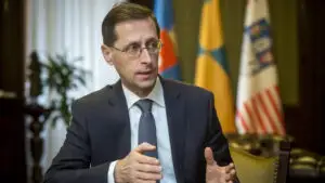 Mihály Varga: Investiţiile americane ar putea accelera repornirea economiei ungare