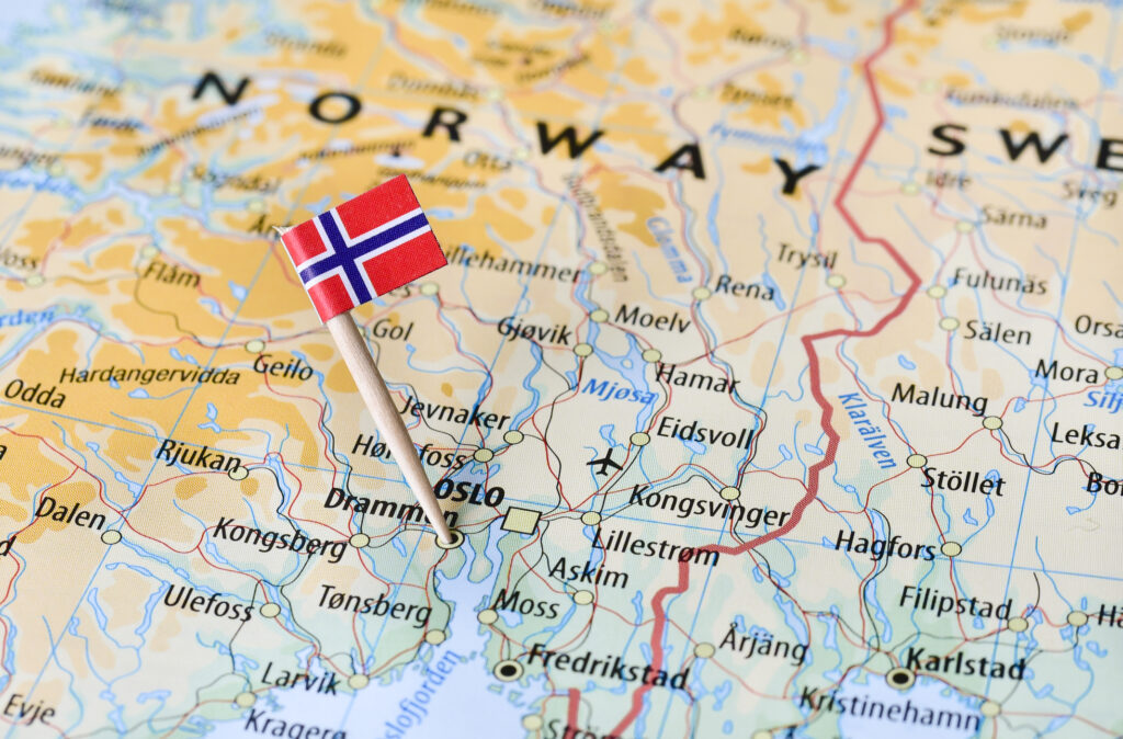 Premierul Norvegiei și-a anunțat demisia. Noul prim-ministru va prelua funcția joi