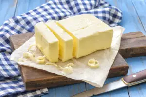 Alertă alimentară: Nu mai mâncați acest unt! E cel mai periculos din magazin