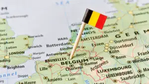 MAE avertizează românii care călătoresc în Belgia. 140 de zboruri ar putea fi anulate, iar transportul public va fi afectat