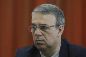 Vergil Chiţac pune piciorul în prag: Hai să privim realitatea în ochi. Ajunge cu mentalitatea asta păguboasă