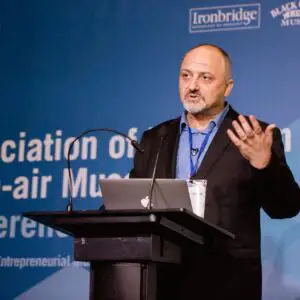 Directorul Muzeului Etnografic al Transilvaniei: Infecția politică este mult mai periculoasă decât coronavirusul