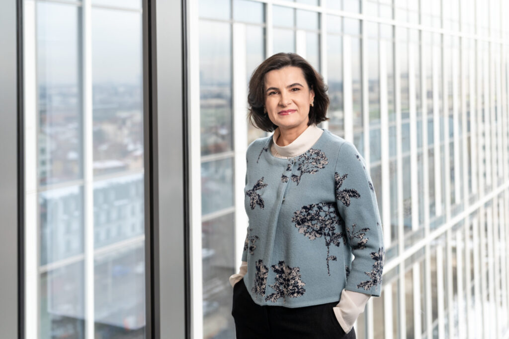 Mihaela Bîtu, CEO ING Bank România: ”Fie că sunt angajați sau clienți, susținem oamenii să fie mereu cu un pas înainte”
