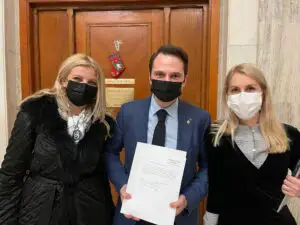 Combaterea violenței domestice, o prioritate pentru PNL. Ce prevede un nou proiect de lege