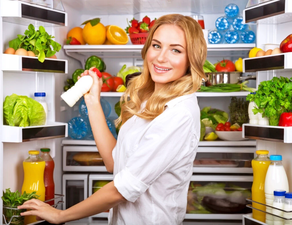 Cum ar trebui depozitate corect alimentele în frigider. Nu mai faceți niciodată această greșeală!