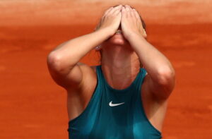 Simona Halep plânge