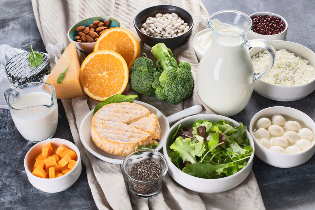 Ce alimente trebuie să consumi dacă ai intoleranță la lactoză? Conțin mai mult calciu decât laptele și brânza