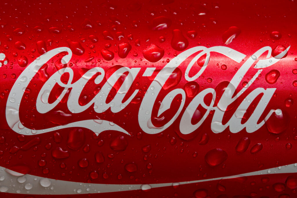 Coca-Cola HBC se așteaptă la un profit crescut față de estimările inițiale pentru anul 2023
