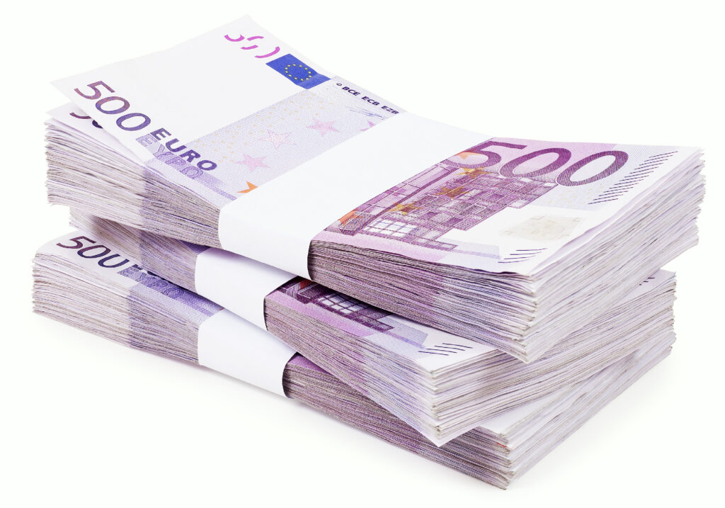Se dau 100.000 de euro de la stat! Mulți români au primit deja banii instant