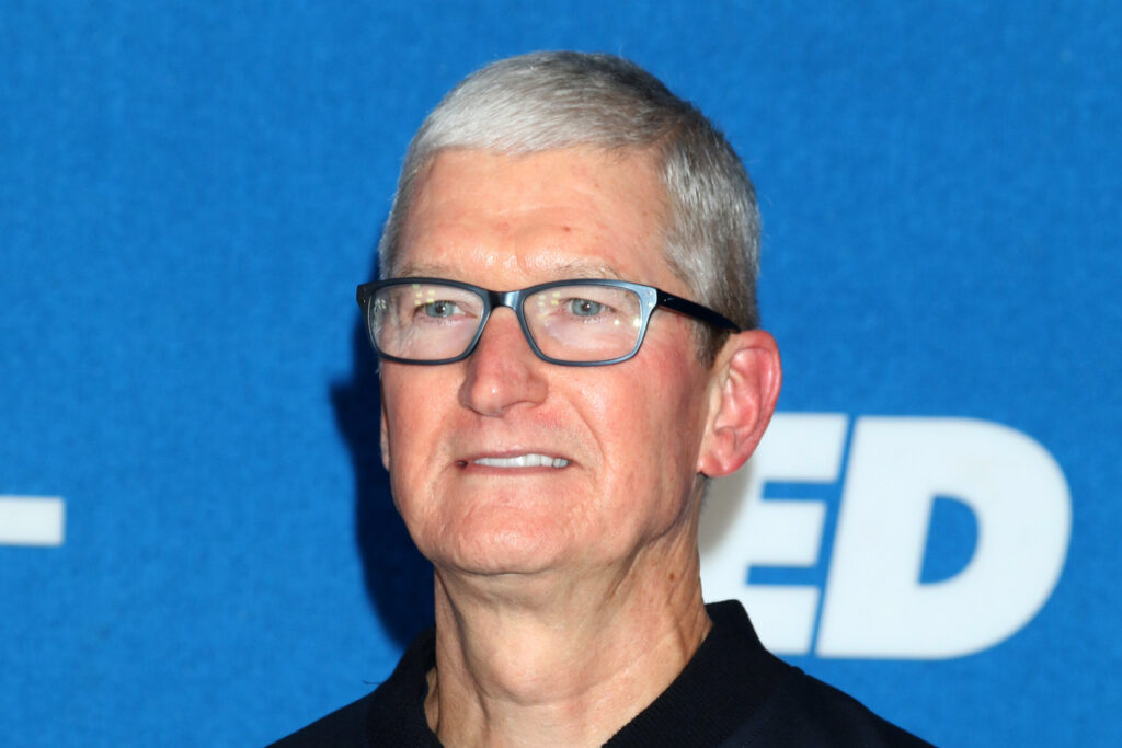 Tim Cook, Apple