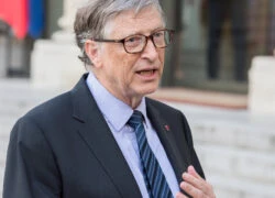 Inteligența artificială e peste tot. Bill Gates recunoaște că își face cercetările folosind ChatGPT