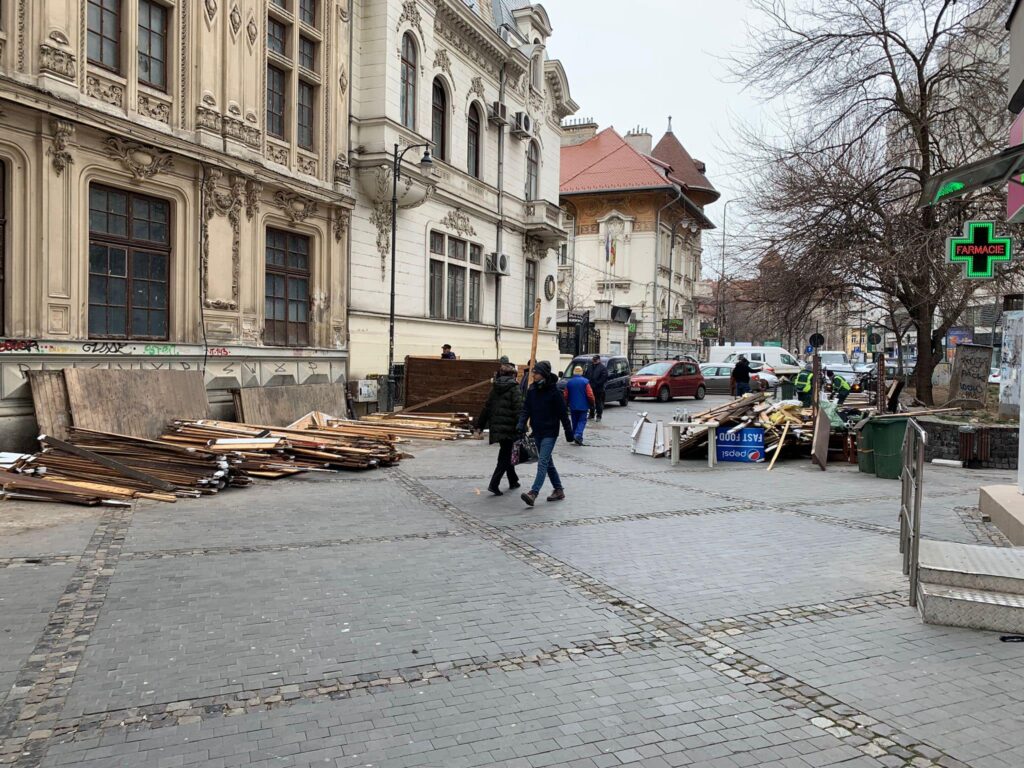 Acțiune în forță a lui Nicușor Dan. A început marea demolare din București: Erau ilegale