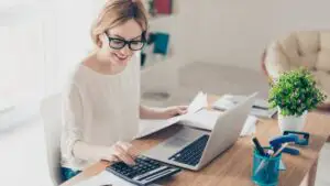 Ce trebuie să știi despre declarația unică: cine, când și cum depune?