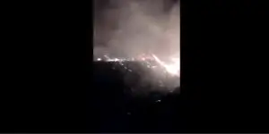 Incendiu uriaș de vegetație în Prahova. Focul a cuprins și mai multe panouri fotovoltaice