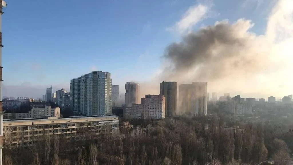 Rușii continuă să bombardeze masiv. Au loc atacuri lângă orașele ucrainene Zaporojie și Nikopol