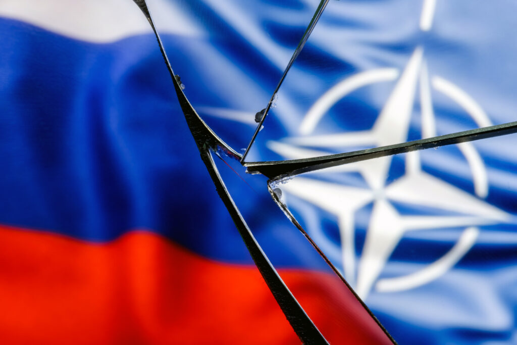 NATO solicită Rusiei să oprească invazia din Ucraina: Să înceteze imediat atacul militar