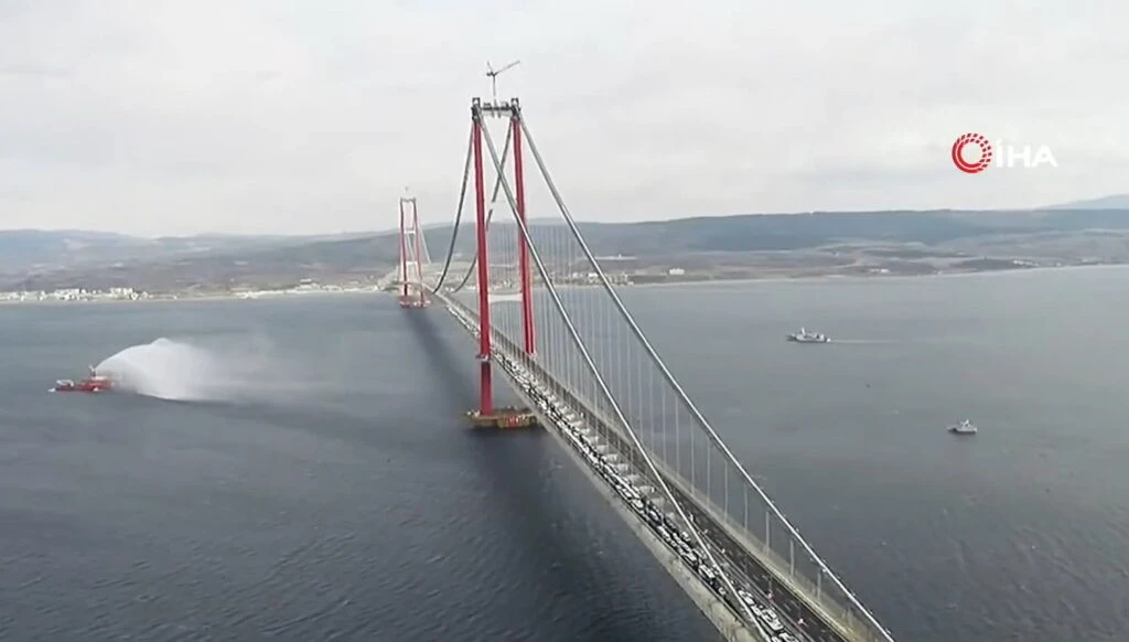 Reuşită istorică pentru Erdogan! Turcia a inaugurat cel mai mare pod suspendat din lume VIDEO