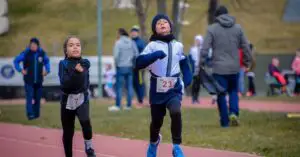 Emoții maxime pentru copiii care au luat startul la prima ediție Trikids Aquatlon