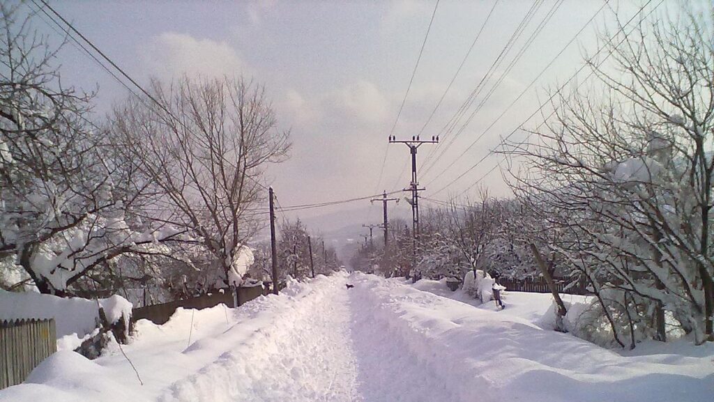 Vine gerul Bobotezei! Cod galben ANM de ninsori și viscol. 23 de județe din România, vizate până vineri, 6 ianuarie
