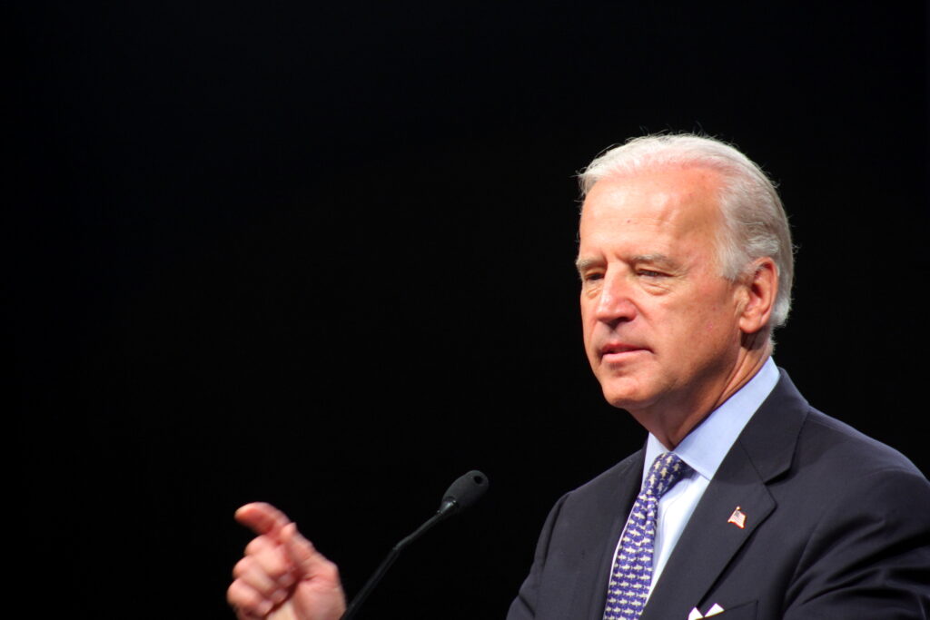 Joe Biden a rezervat un miliard de dolari pentru Ucraina