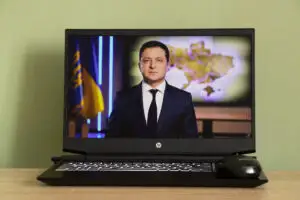 Zelenski, anunț bombă în miez de noapte: Aducem victoria mai aproape