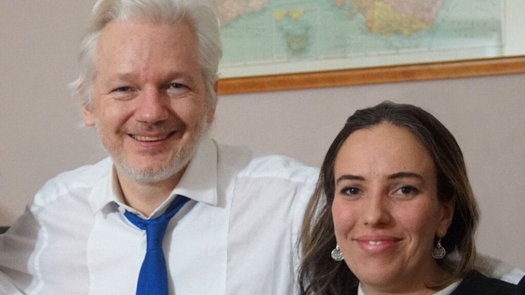 Nunta anului la nivel mondial! Julian Assange se căsătorește în închisoare